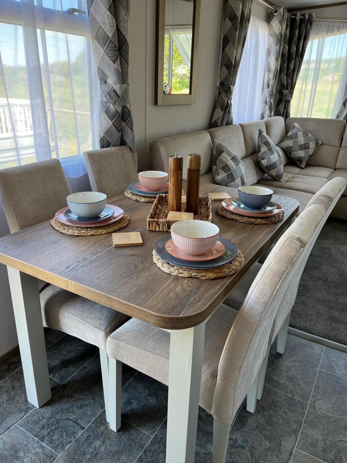 Llanddwywe Visma Caravan מראה חיצוני תמונה